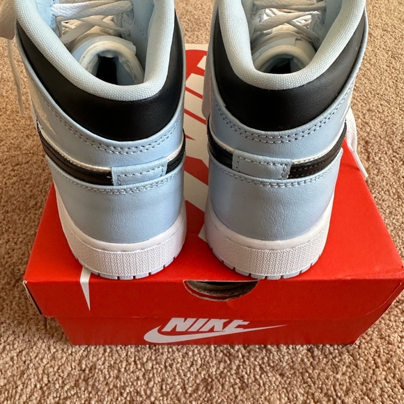 Nike Air Jordan 1 Mid ‘Ice Blue’ Black White - Picture 8 of 9